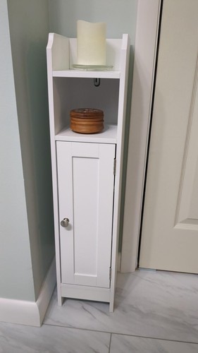 Small bathroom storage corner - small,